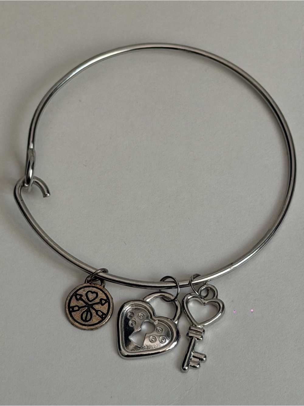 Silver Tone Charm Bangle Bracelet Heart Lock And Key Adjustable